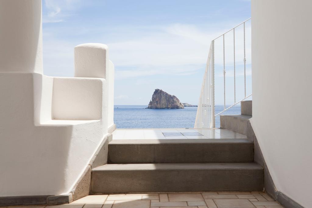 Hotel La Terrazza Panarea Extérieur photo