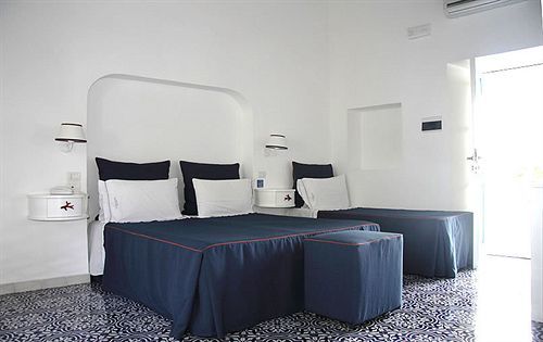 Hotel La Terrazza Panarea Extérieur photo
