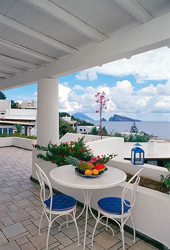 Hotel La Terrazza Panarea Extérieur photo