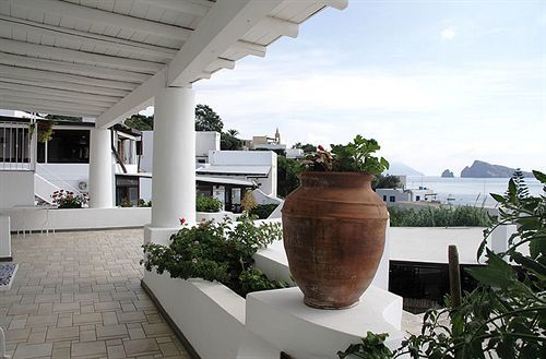 Hotel La Terrazza Panarea Extérieur photo