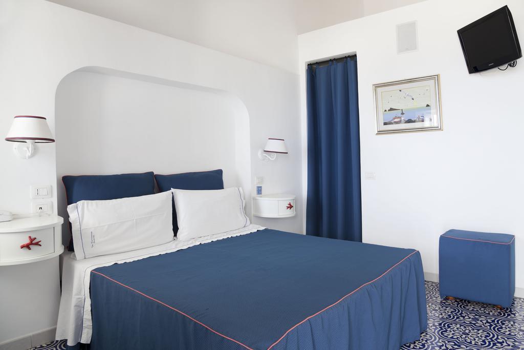Hotel La Terrazza Panarea Extérieur photo